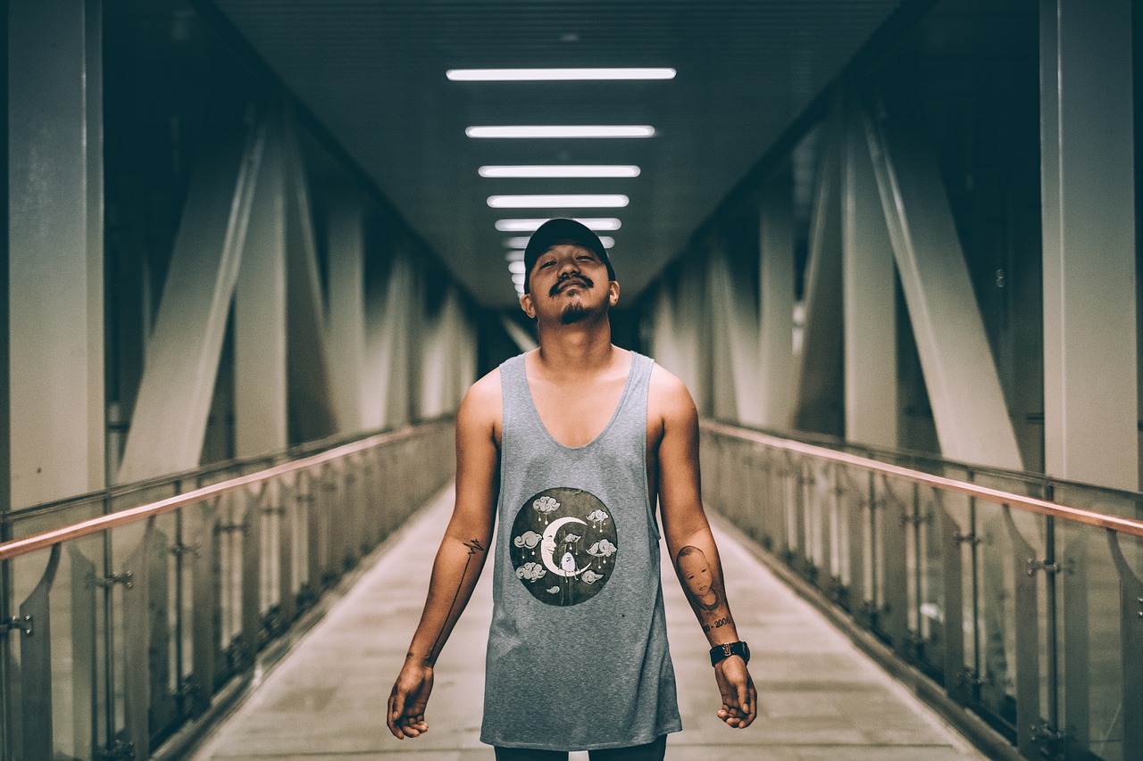 Dieci frasi da chico malo per TikTok