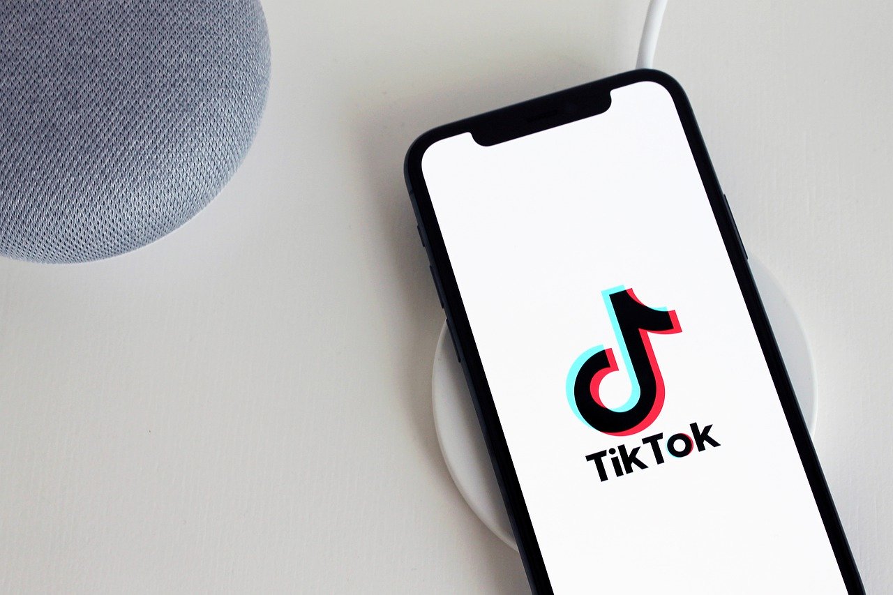 10 frasi da mettere su Tik Tok