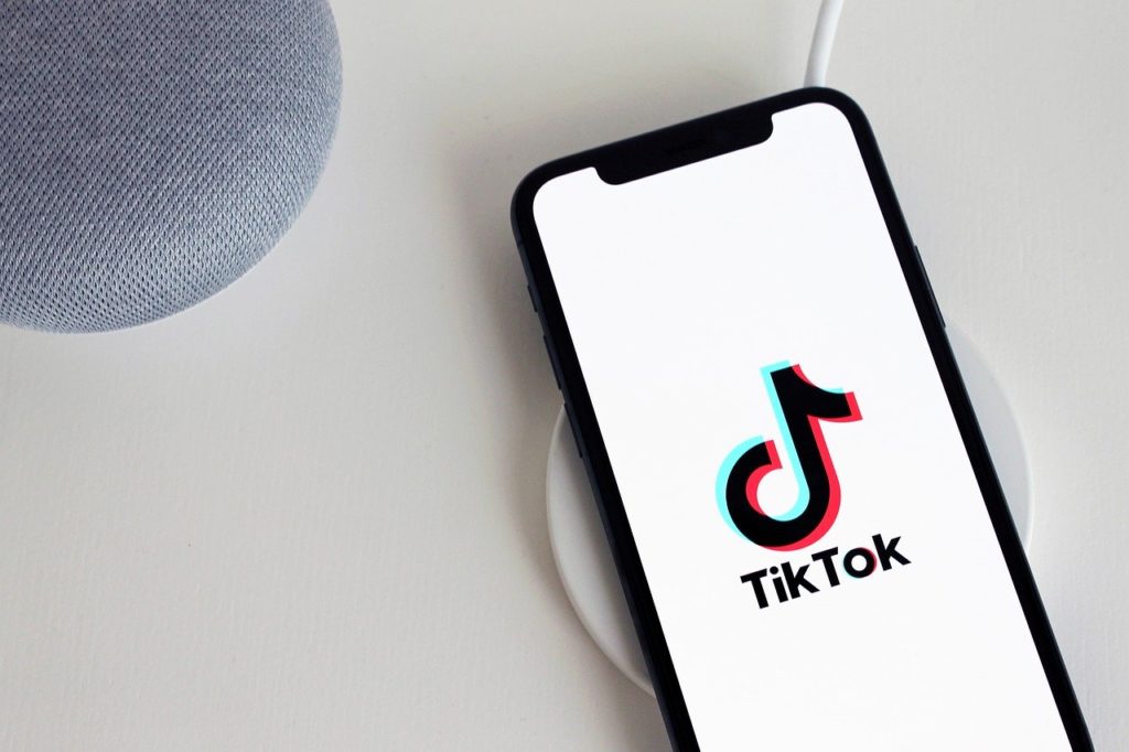 10 Frasi Da Mettere Su Tik Tok Per Stupire Frasi Social